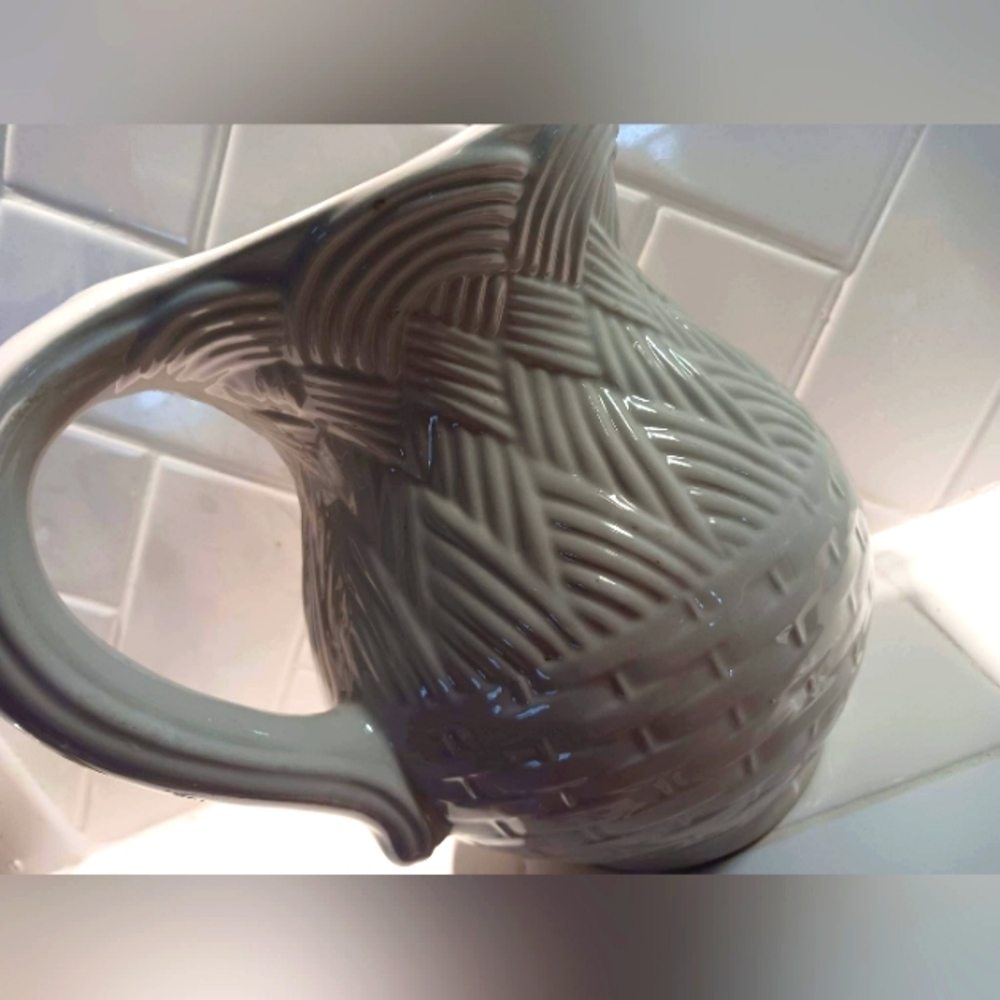 Vintage Pitcher - Picture 3 of 10